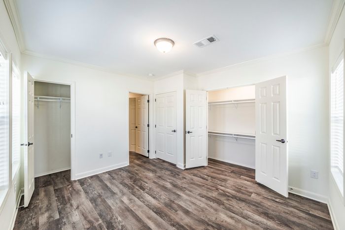 Bedroom with Ensuite Bathroom and Large Closet
