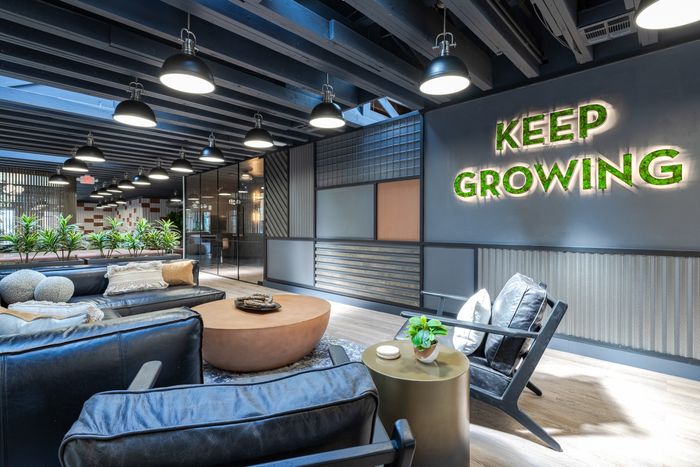 Brand New Resident Lounge