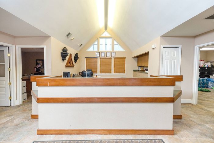 Leasing Office