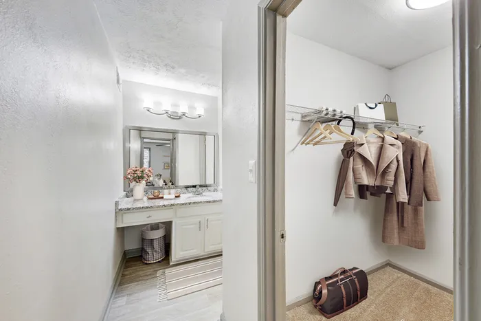 Virtual staging of closet