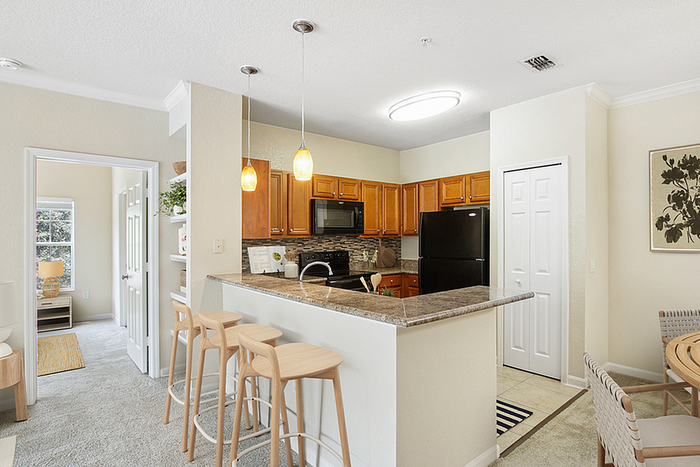 Halston Park Central - Modern Kitchen