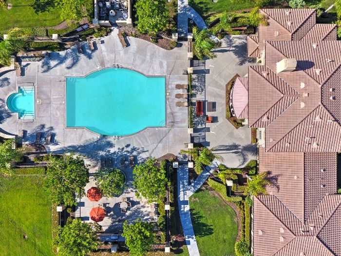stella-at-towngate-pool-spa