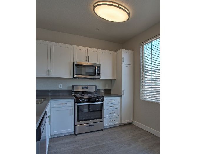stella-at-towngate-kitchen