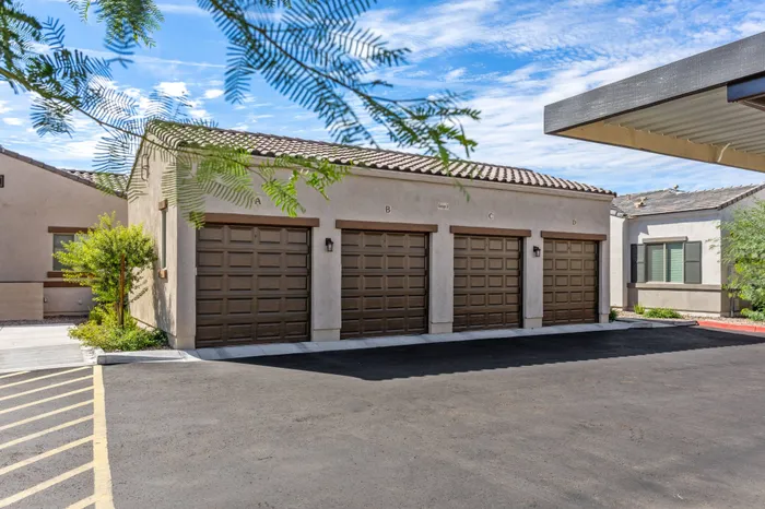 logan-at-deer-valley-detached-garage