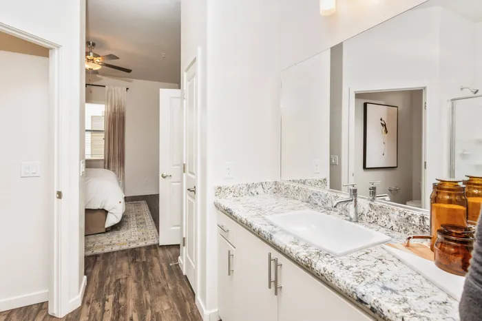logan-at-deer-valley-home-bathroom