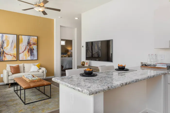 logan-at-deer-valley-home-kitchen-breakfast-bar