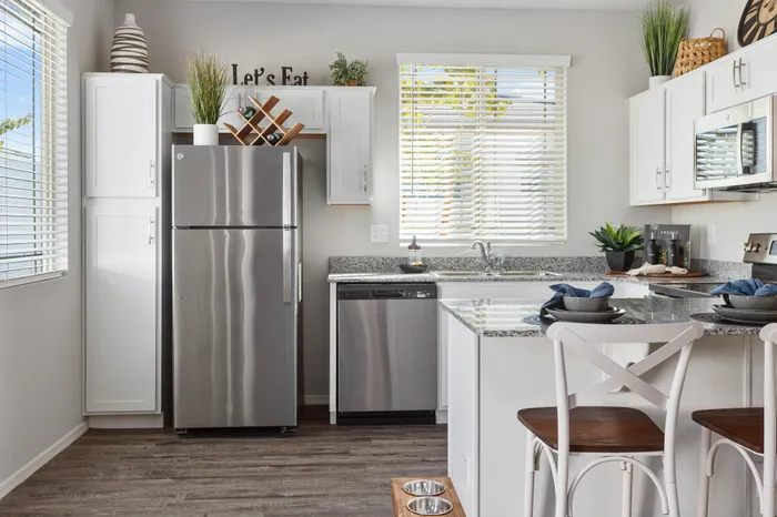 logan-at-ellsworth-kitchen-dining