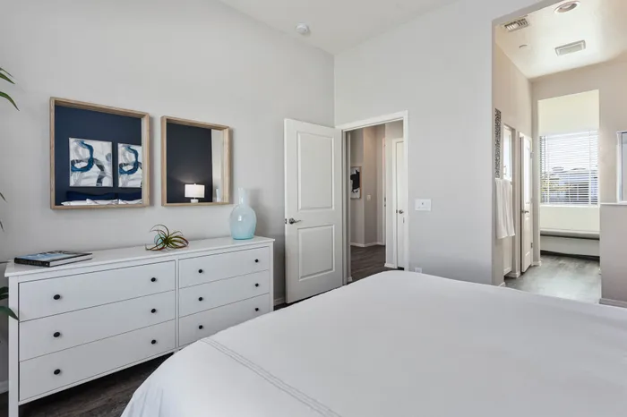 logan-at-ellsworth-primary-bedroom
