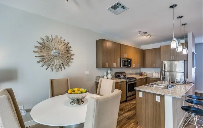 Logan-At-Southern-Highlands-dining-kitchen