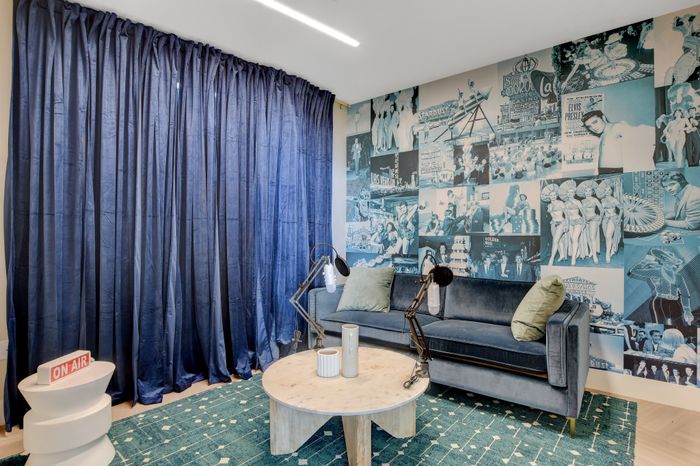 south-beach-by-logan-resort-podcast-room
