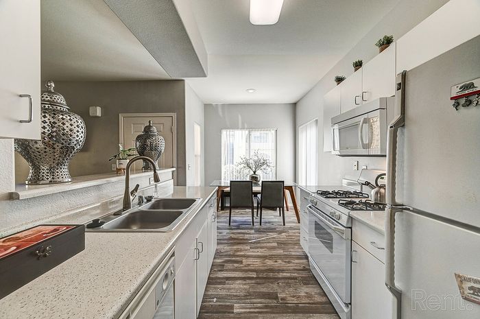 logan-charleston-kitchen