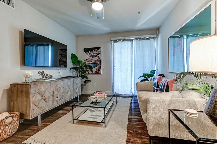 south-beach-livingroom