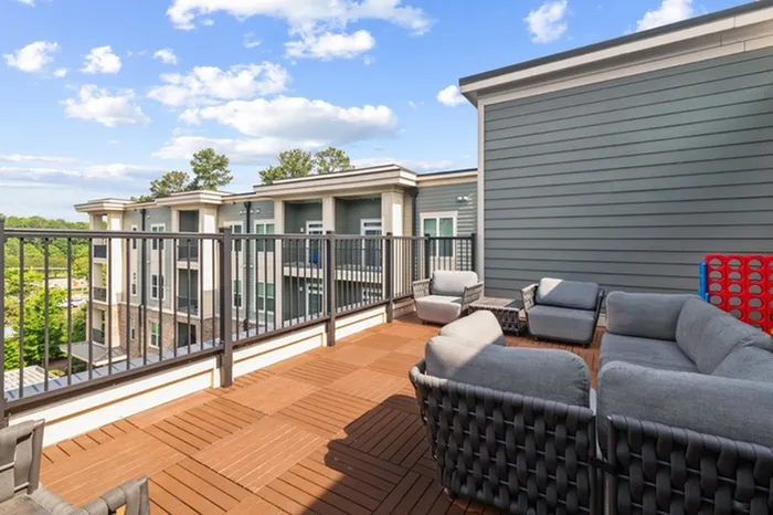 Sky Terrace with a view of the park at Lantower Weston Corners.