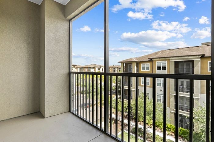 Spacious balcony with a view of Lantower Brandon Crossroads.