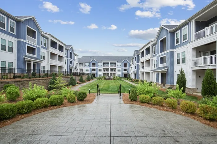 Courtyard with fresh, green landscaping at Lantower Garrison Park.