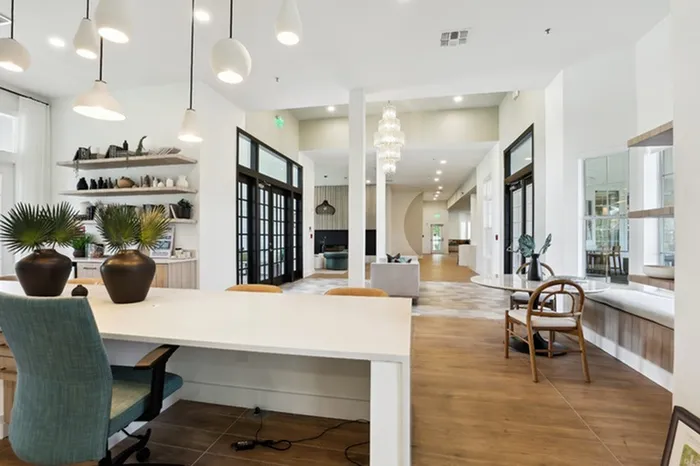 Tortuga Bay at Waterford Lakes leasing office with bright lighting and modern finishes.