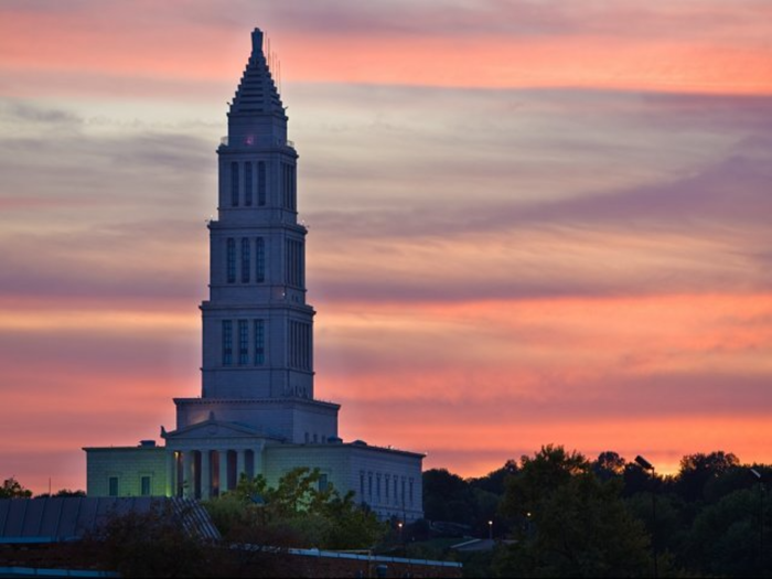 Near Local Attractions | Alexandria VA Apartments For Rent | Carlyle Place