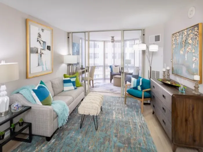 Luxurious Living Area with Sunroom | Luxury Apartments In Arlington VA | Meridian at Ballston Commons