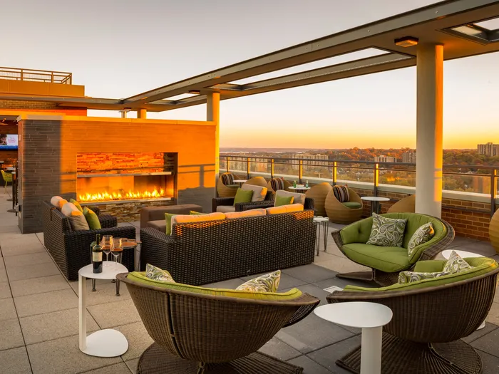 Rooftop Terrace | Apartments in Alexandria, VA | Parc Meridian at Eisenhower Station