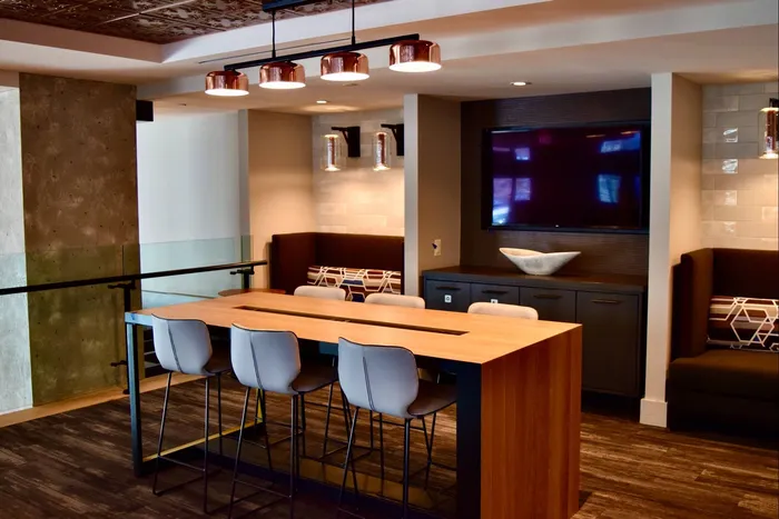 Mezzanine Level with Cyber Lounge