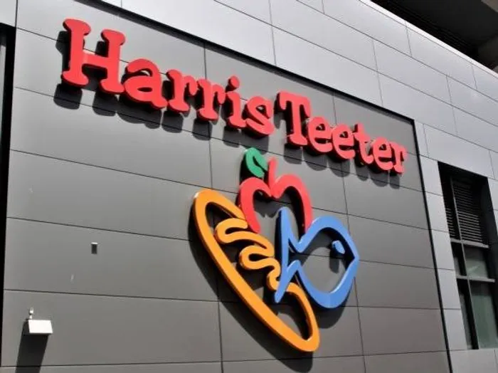 Meridian on First | Harris Teeter | Apartments Navy Yard