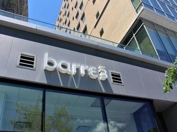 Barre 3| Meridian on First