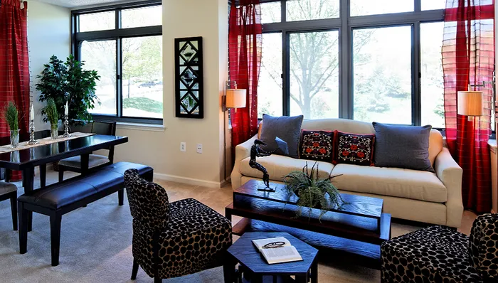 Spacious Living Area | North Bethesda Luxury Apartments | Meridian at Grosvenor Station