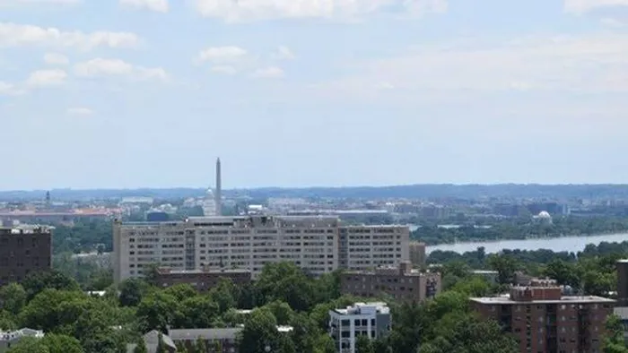 Amazing DC Views| Meridian at Courthouse Commons| Apartments Arlington, VA