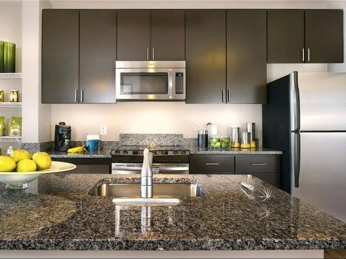 Contemporary Kitchens with Granite Counter Tops | Apartments in Washington DC | 360H Apartments