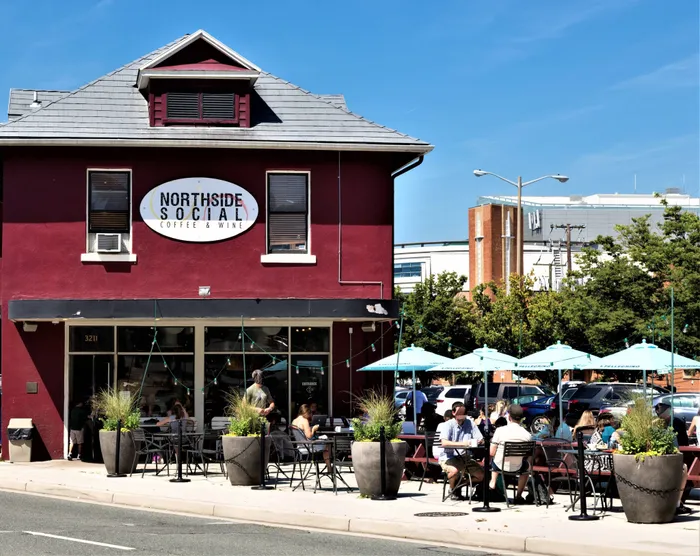 Near Local Dining Like Northside Social | Ballston Park | Arlington Apartments for Rent