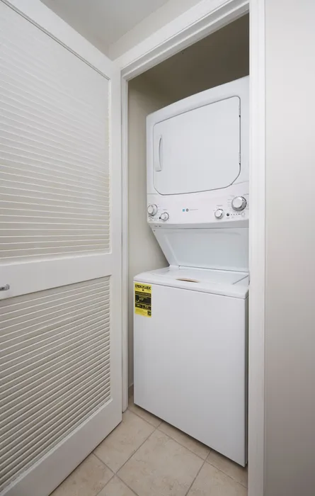 In Unit Washer Dryer | Carlyle Place | Alexandria Apartments