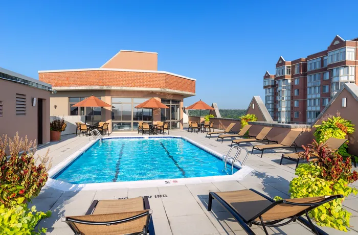Rooftop Swimming Pool | Meridian at Braddock Station | Luxury Alexandria VA Apartments