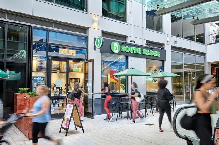 Enjoy Smoothies, Acai Bowls & More at Locally Founded South Block Across the Street at Ballston Quarter | Meridian at Ballston Commons | Arlington VA Apartments | Ballston VA Apartments