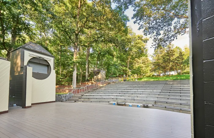 Enjoy Concerts and More at Nearby Lubber Run Park & Amphitheater | Meridian at Ballston Commons | Arlington VA Apartments | Ballston VA Apartments