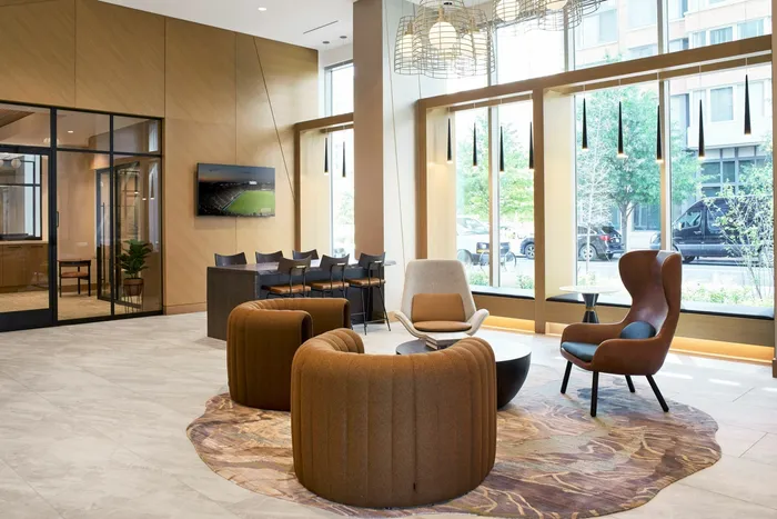 Large Lobby With Multiple Seating Areas/Co-Work Spaces | Meridian 2250 at Eisenhower Station | Brand New Alexandria VA Apartments