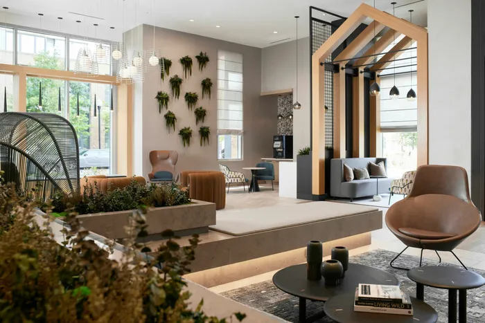 Open Lobby With Multiple Seating/Co-Work Areas | Meridian 2250 at Eisenhower Station | Luxury Alexandria VA Apartments