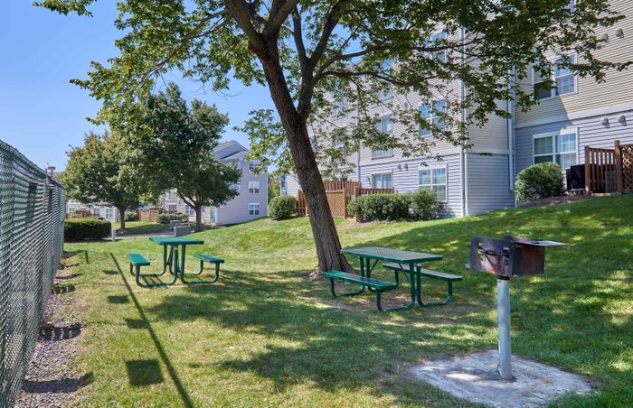 Onsite BBQ Area | Evans Ridge Apartments | Affordable Leesburg VA Apartments | Affordable Apartments | Leesburg VA Apartments