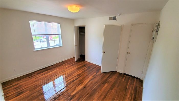 East Falls Apartments Bedroom | East Falls Apartments | Affordable Falls Church VA Apartments | Affordable Arlington VA Apartments