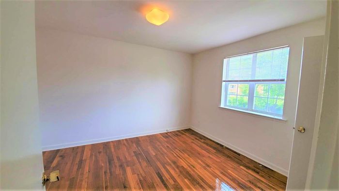 East Falls Apartments Bedroom | East Falls Apartments | Affordable Falls Church VA Apartments | Affordable Arlington VA Apartments