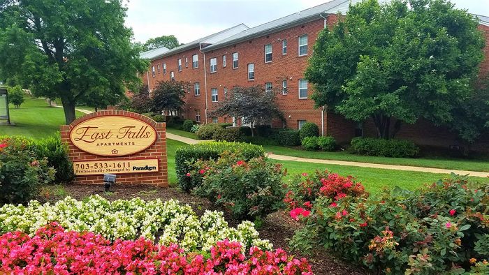 Enjoy Abundant Green Space at East Falls Apartments | Affordable Falls Church VA Apartments | Affordable Arlington VA Apartments