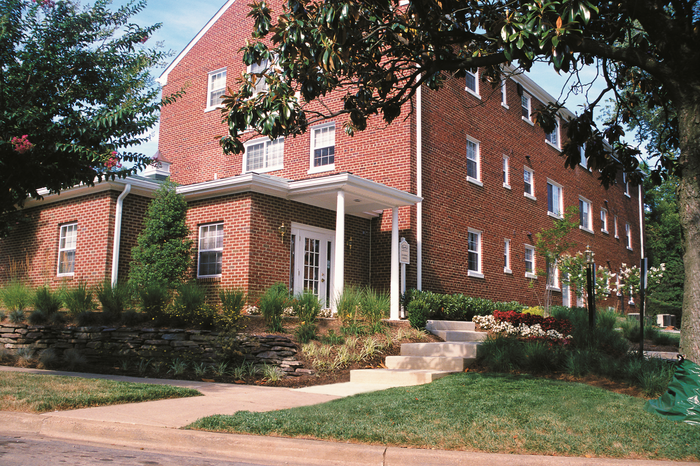 Image of a Building Exterior | Quebec Apartments | Arlington VA Apartments | Affordable Arlington VA Apartments