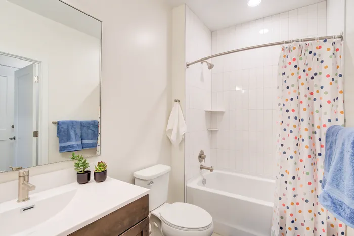 Secondary Bathroom | Indigo at McLean Station | Affordable Tysons Corner Apartments | Affordable Fairfax VA Apartments | Affordable McLean Apartments