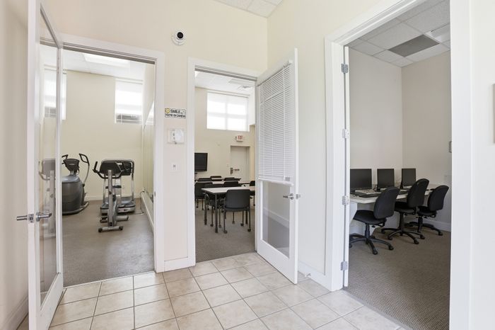East Falls Fitness Center and Business Center | East Falls Apartments | Affordable Falls Church VA Apartments