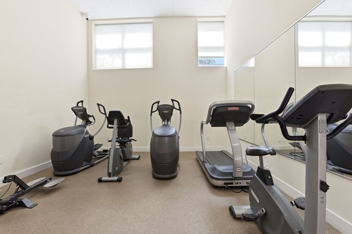 East Falls Fitness Center | East Falls Apartments | Affordable Falls Church VA Apartments