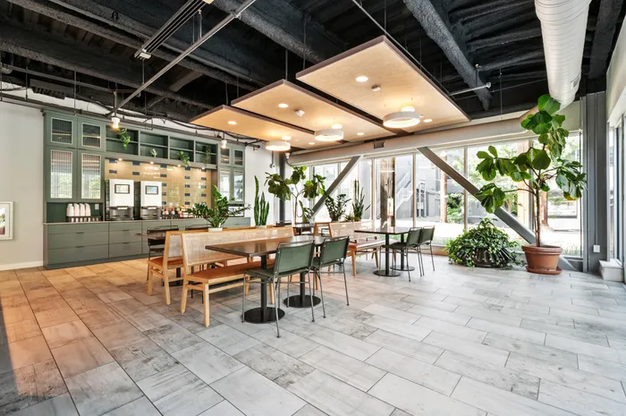 Cafe Lounge