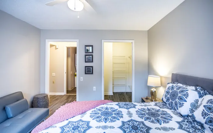 1 BR, 1 BA - 580SF