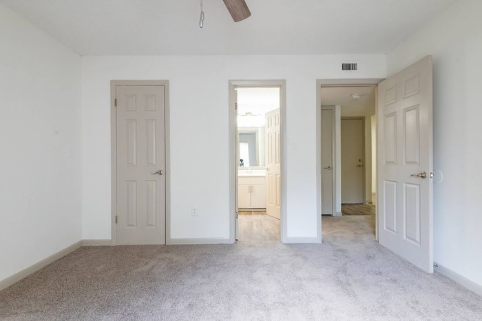 2x2 Renovated Guest Bedroom and Bathroom