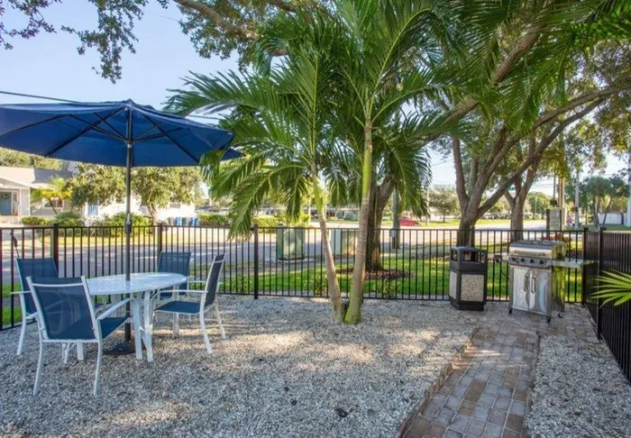Pool and Sun Deck
