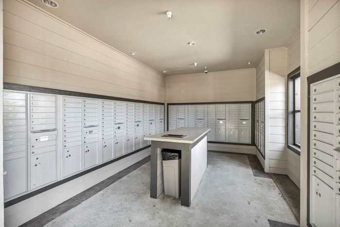 Mail house