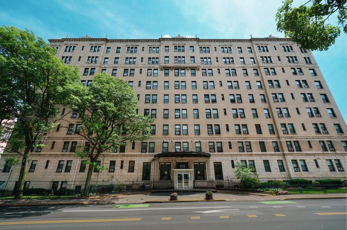 Front of Arlington Building